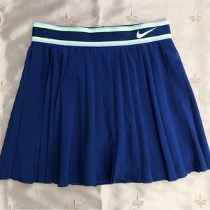 NIKE tennis skirt